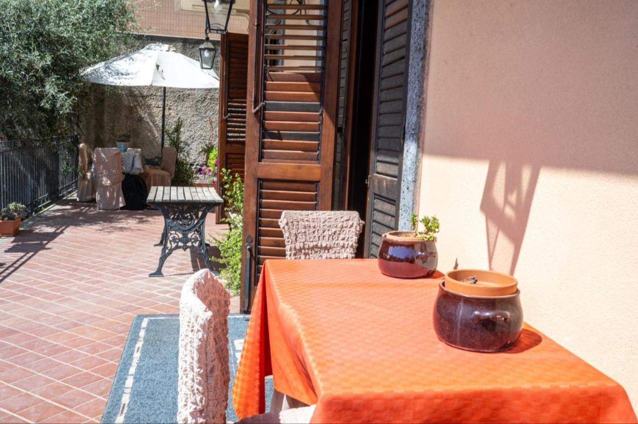 Stefano House Hotel Catania Exterior photo